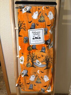 Halloween Ghost Reading Books Campfire Orange Fleece Throw Blanket 60x70 NWT